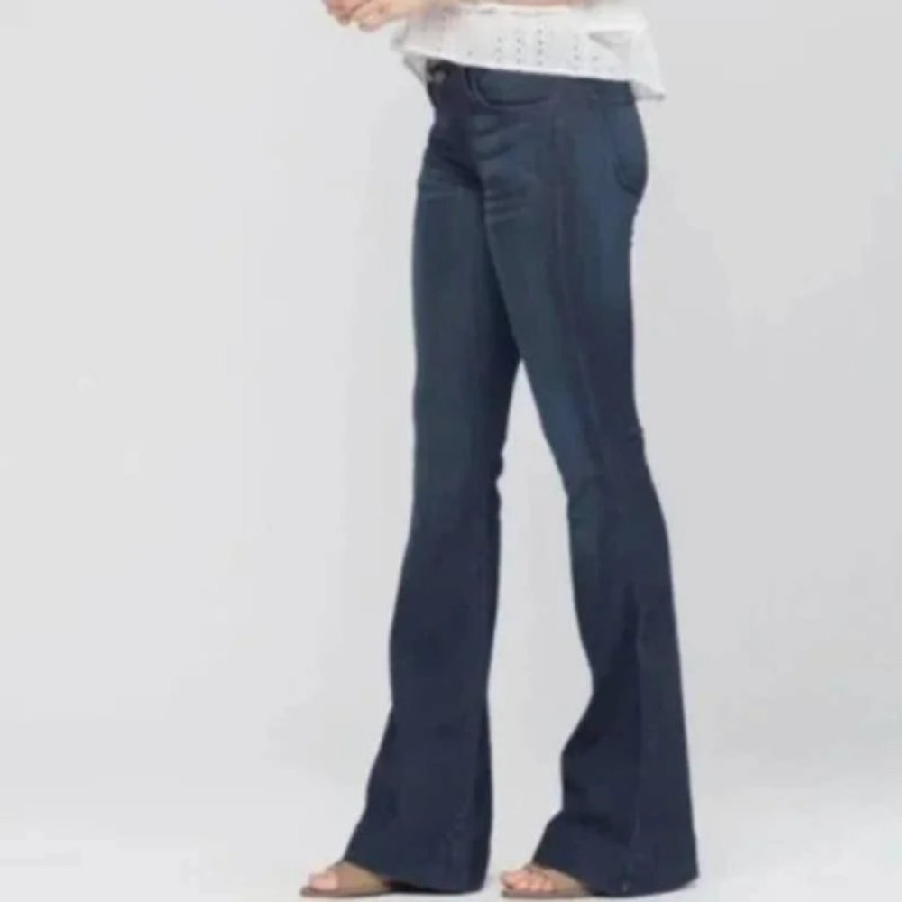 Judy Blue Flare Jeans REPOSH Size 1x - Picture 2 of 9